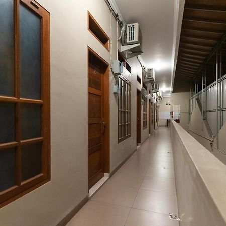 Reddoorz At Joyce Guest House Medan Exterior foto